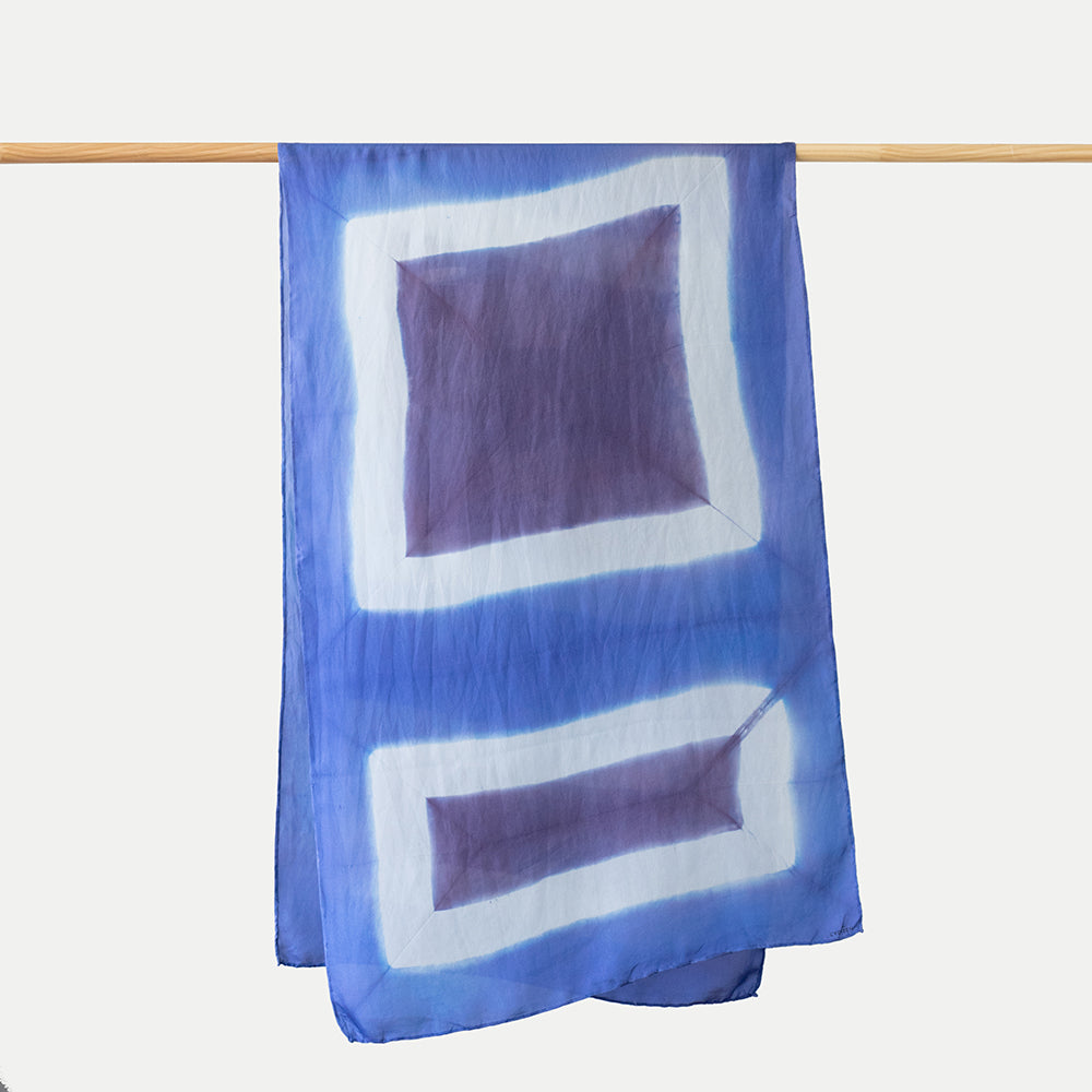 Pañuelo seda shibori marco azulino