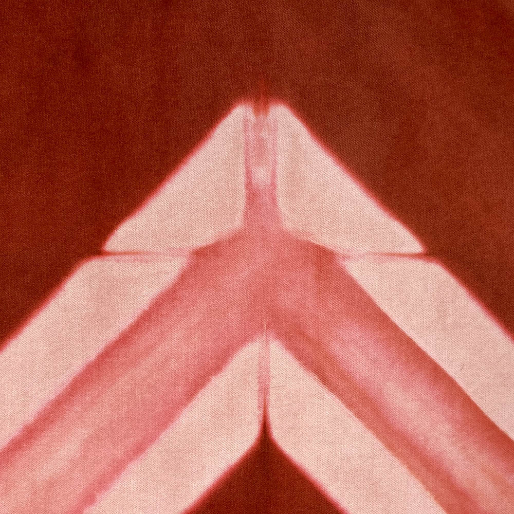 Funda cojín terciopelo algodón shibori zigzag rosado-terracota