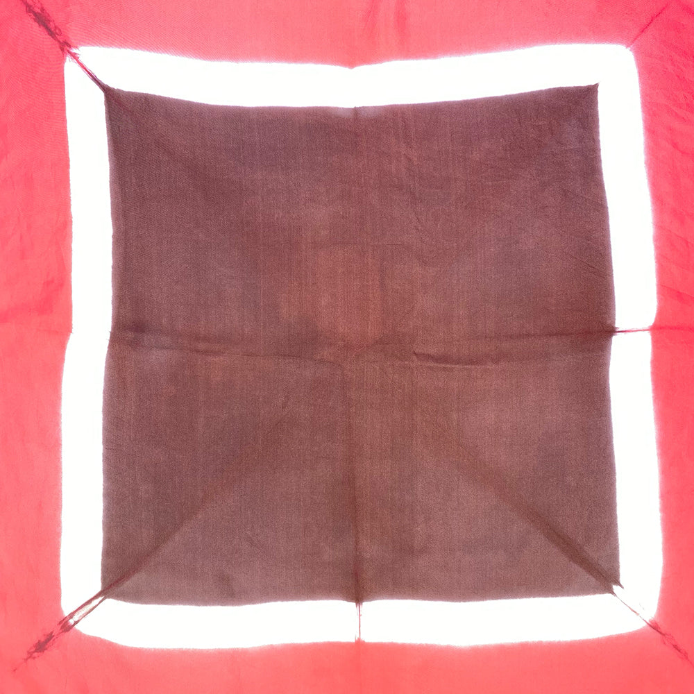 Pañuelo seda shibori marco fucsia